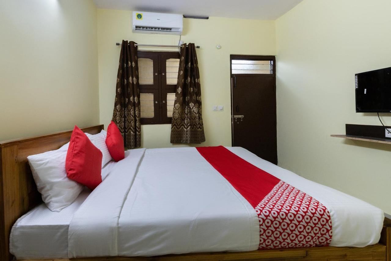 Oyo Kalpataru Lodge Hunsur Buitenkant foto