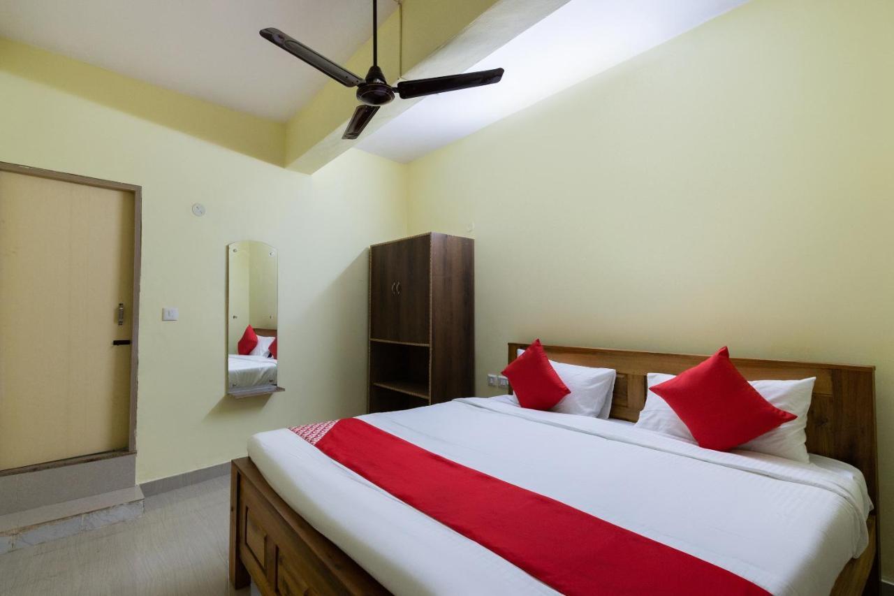 Oyo Kalpataru Lodge Hunsur Buitenkant foto