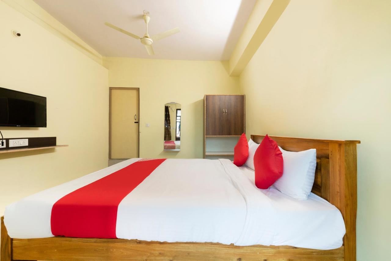 Oyo Kalpataru Lodge Hunsur Buitenkant foto