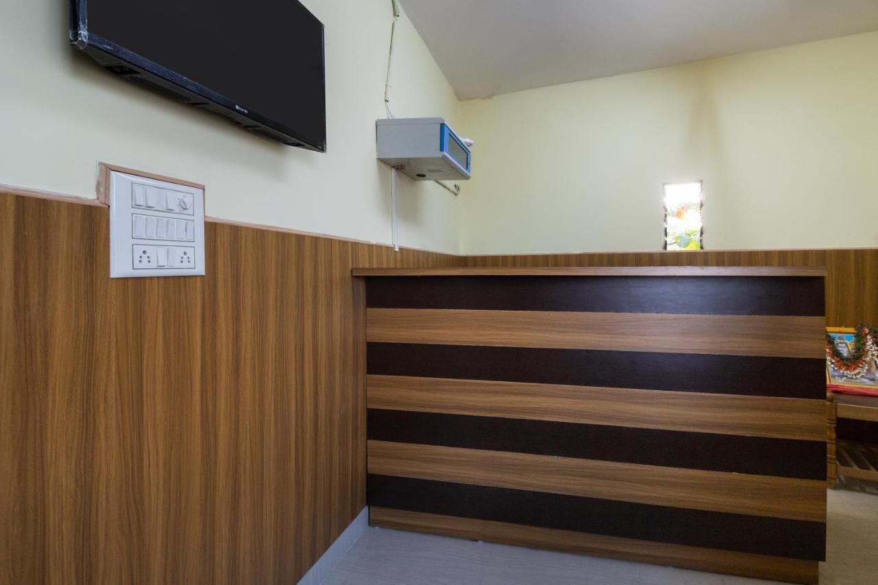 Oyo Kalpataru Lodge Hunsur Buitenkant foto