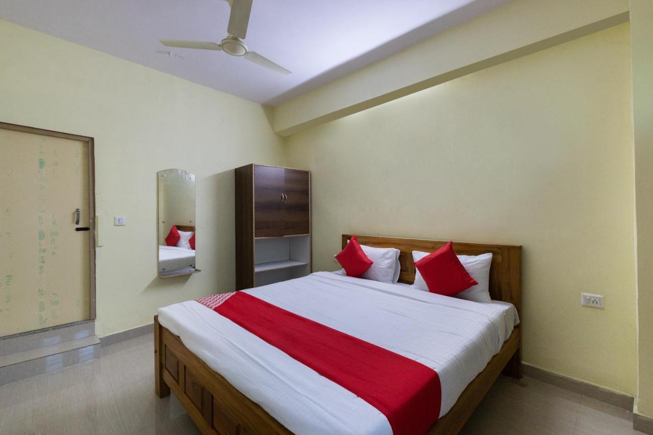 Oyo Kalpataru Lodge Hunsur Buitenkant foto